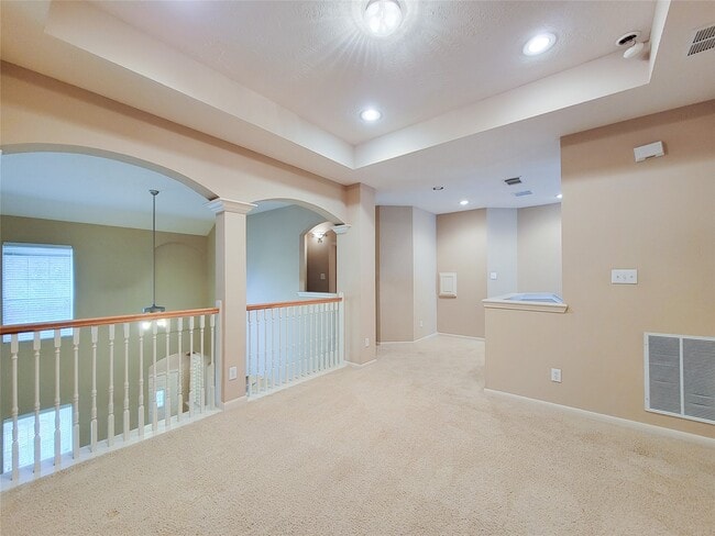 Building Photo - 206 Whispering Ridge Terrace