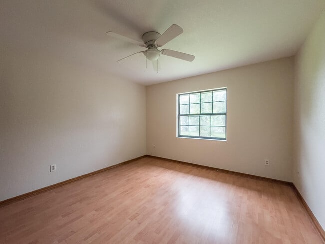 Building Photo - 8072 SW 54th Ct