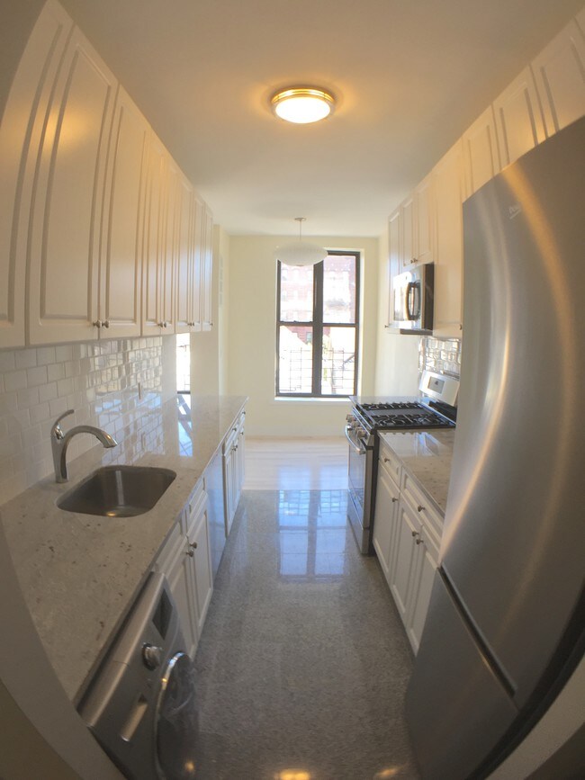 Floorplan - 658-666 West 188th