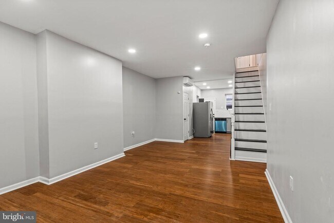 Building Photo - 2539 N Newkirk St