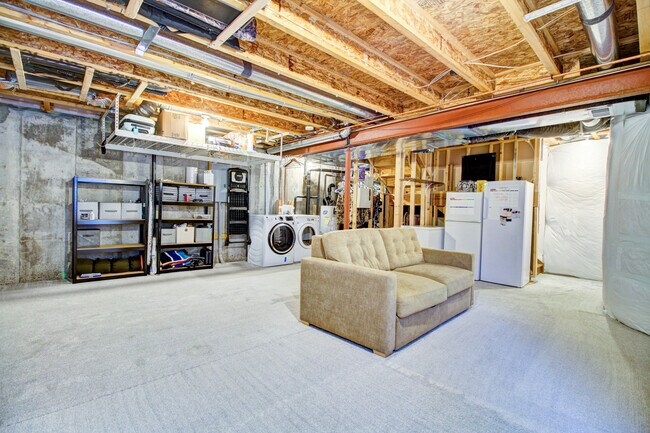 Building Photo - 2479 Cutters Cir