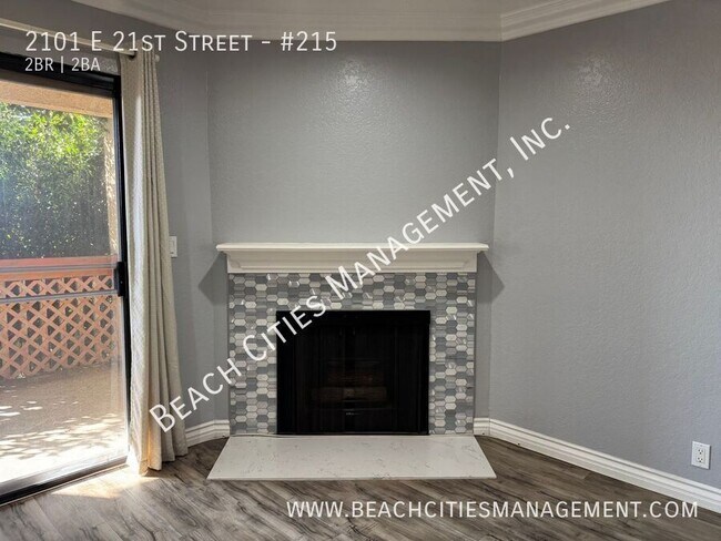 Building Photo - 2101 E 21st St