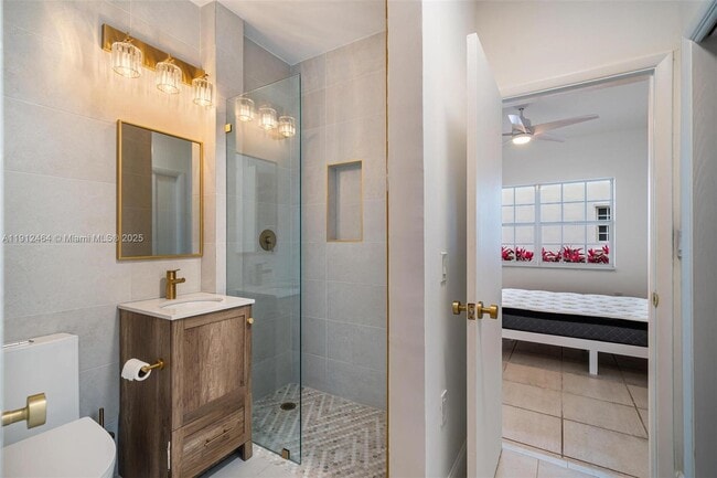 Building Photo - 1457 Certosa Ave