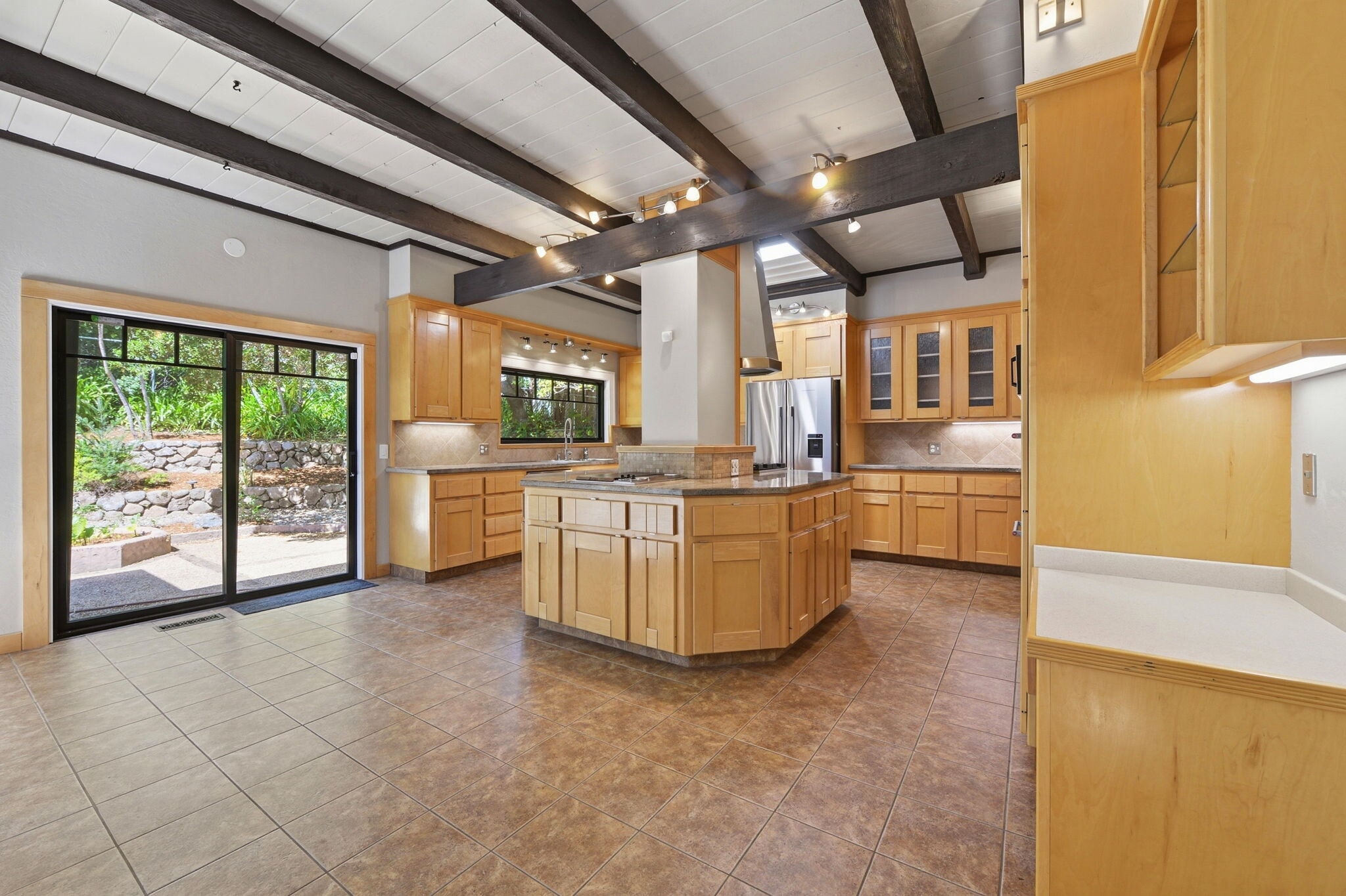 Building Photo - 158 Los Robles Dr