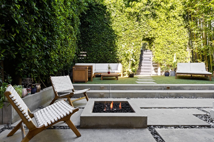 Building Photo - 241 Windward Ave