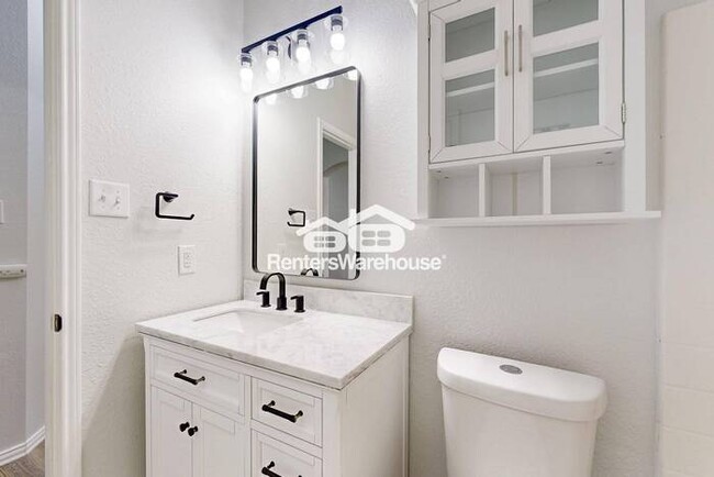 Building Photo - MOVE IN READY - 3BED/2BATH - FORNEY TEXAS