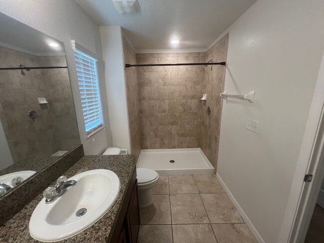 Building Photo - 2133 Golden Falcon Dr