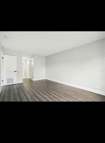 Building Photo - 3244 NW 84th Ave