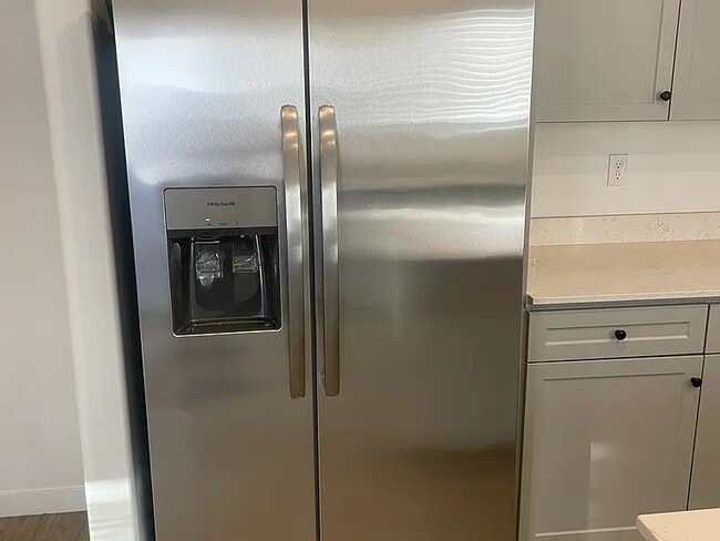 Building Photo - 9613 Greenwood Gln Ln