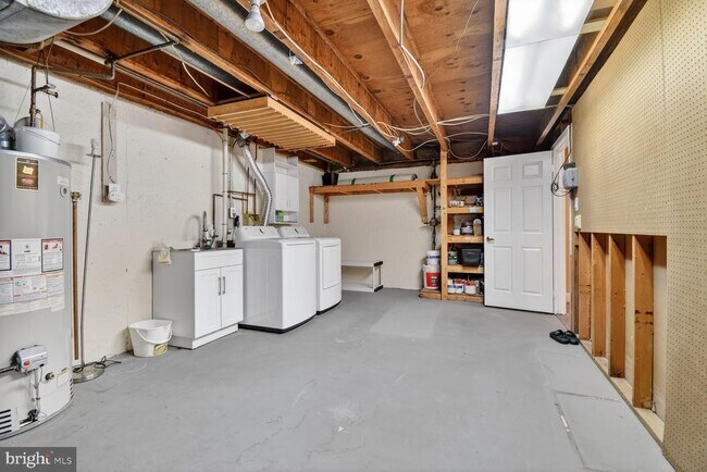 Building Photo - 7435 Crestberry Ln