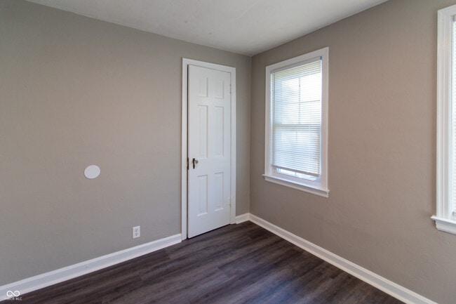 Building Photo - 612 Alexandria Pike