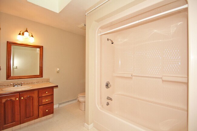 Building Photo - 6149 Aerotech Dr