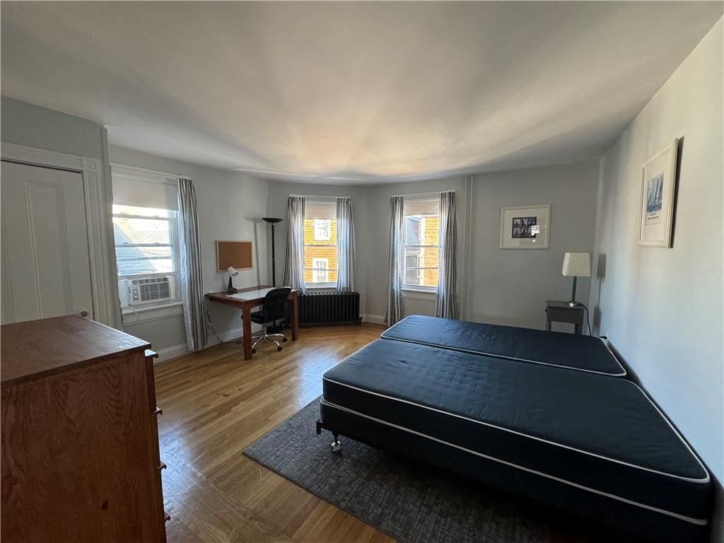 Building Photo - 35 Brewer St