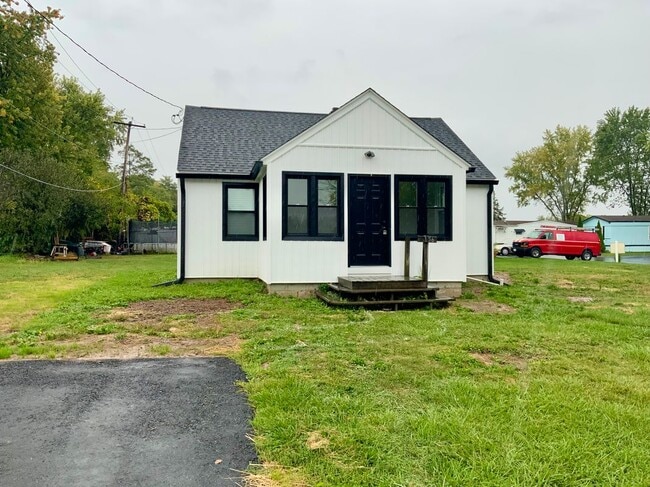 Building Photo - 1156 US-9