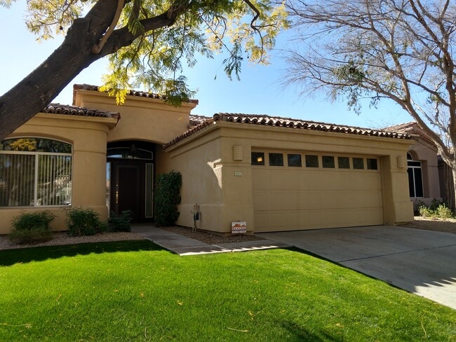 Building Photo - 4123 E Hancock Dr