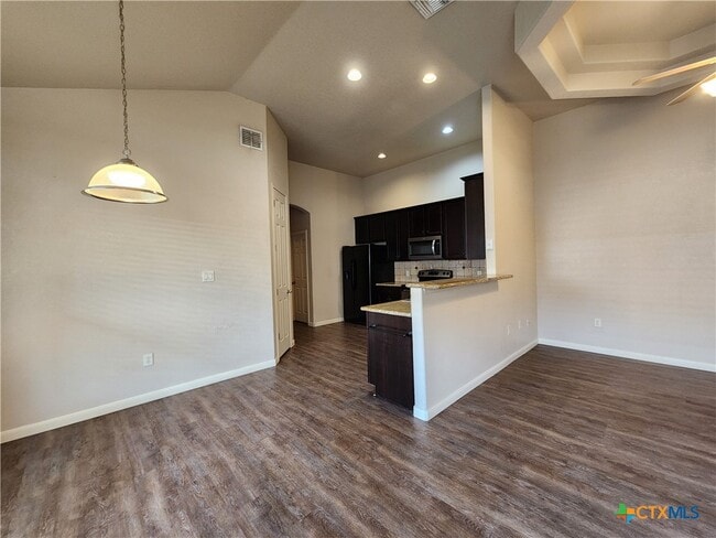 Building Photo - 244 Rosalie Dr