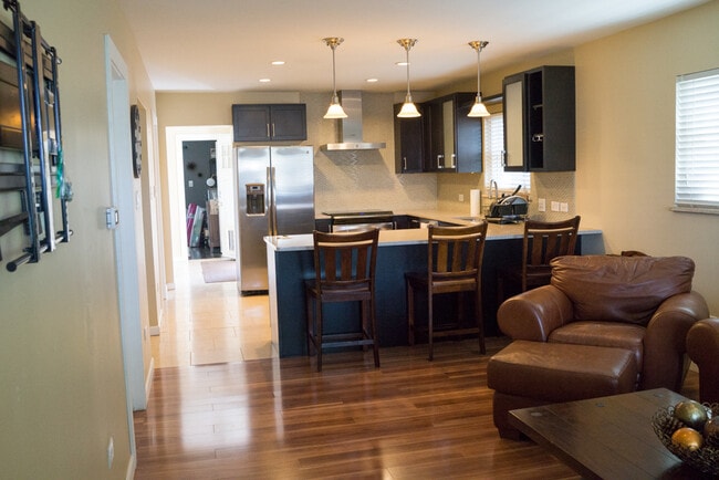 Building Photo - Evolve Real Estate: Fully Remodeled Gorgeous Bungalow in West Wash Park. 2 Bedrooms August 1!