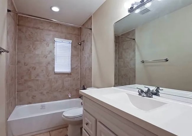 Building Photo - 9140 SW 178th Terrace