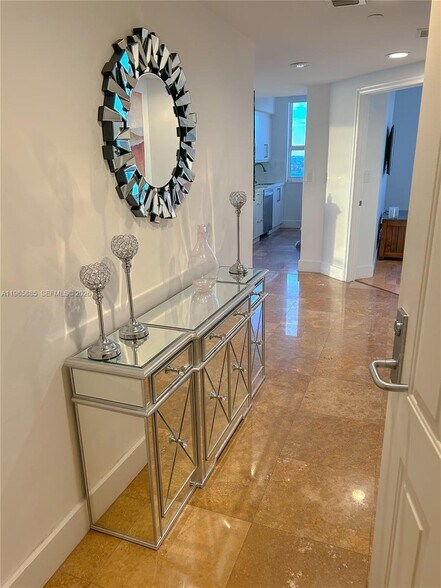 Building Photo - 19501 W Country Club Dr