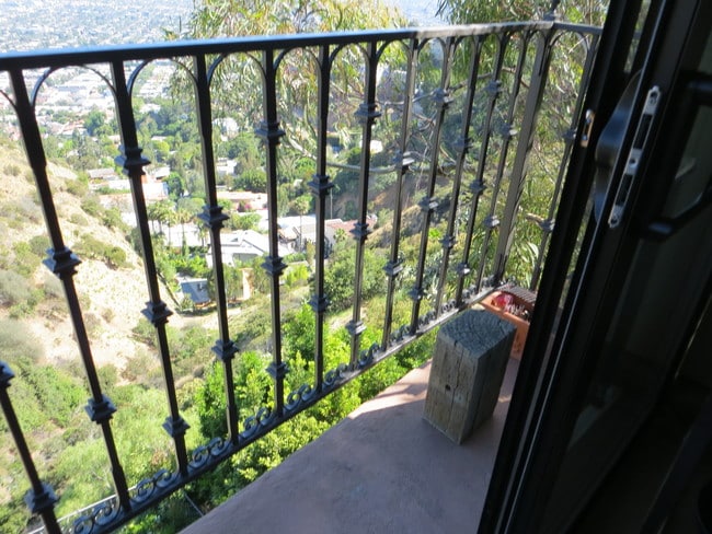 Building Photo - 8500 Cole Crest Dr