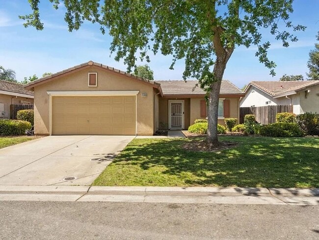 Primary Photo - Beautiful home in Mather