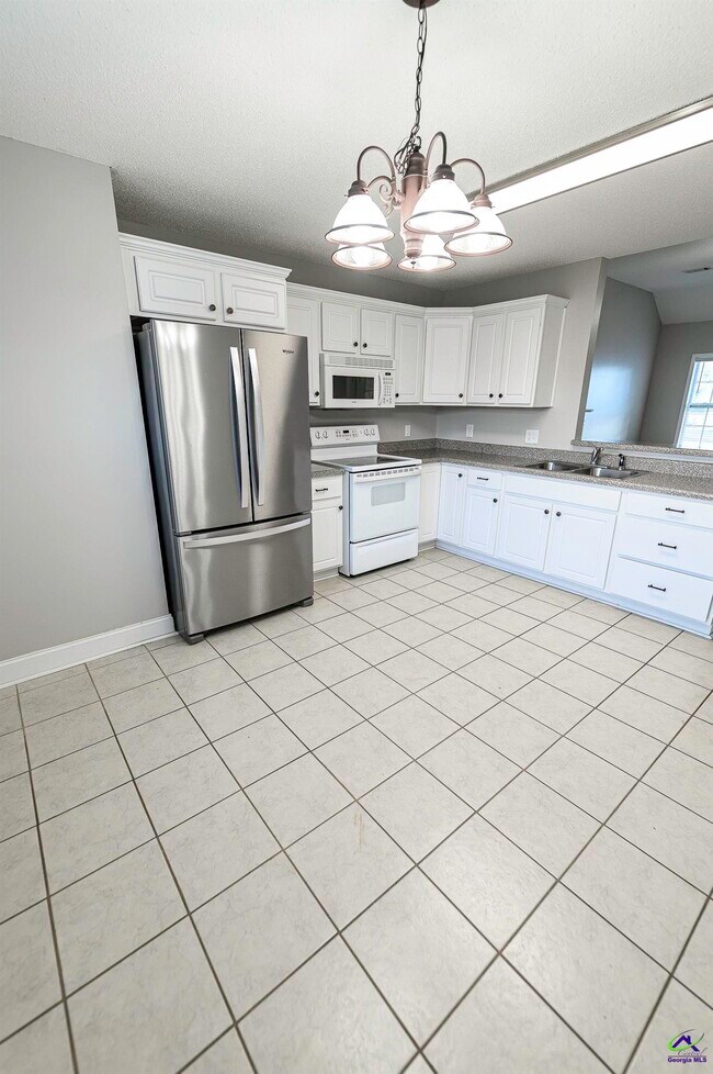 Building Photo - 307 Nile Ln