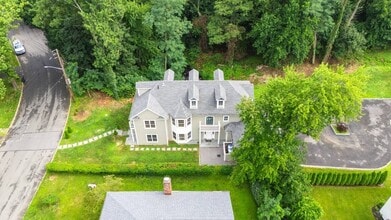 Building Photo - 1 Kewanee Rd