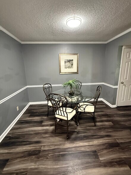 Dining Area - 4388 Barrington Pl