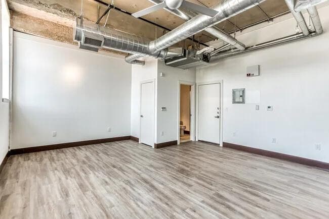 Building Photo - 1403 Corinth St