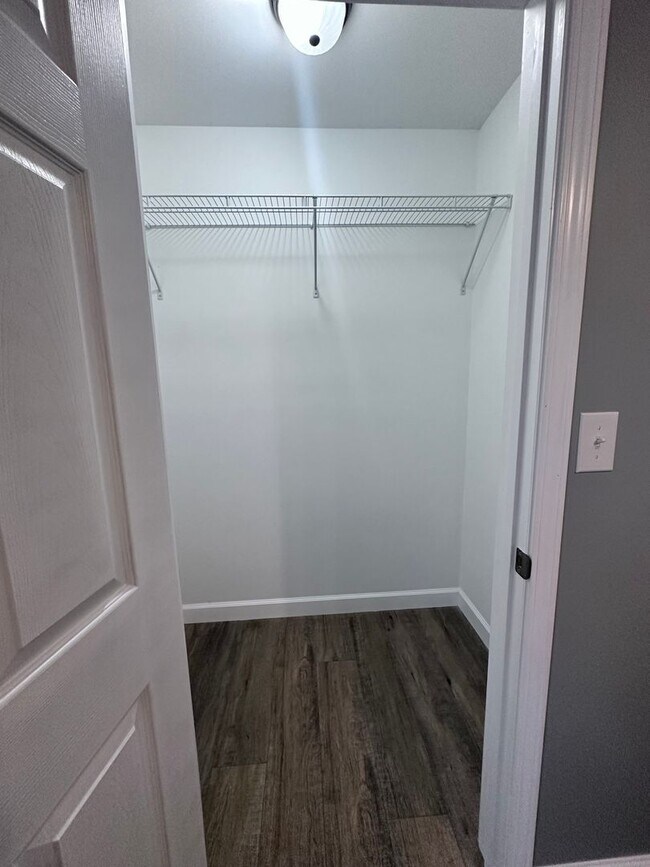 Building Photo - 149 Oyster Ln