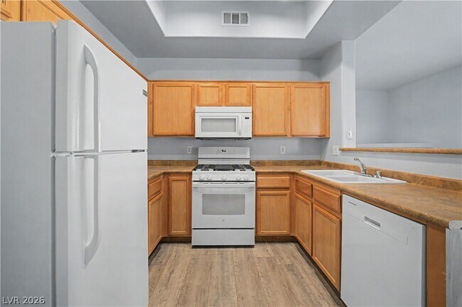 Building Photo - 3480 Cactus Shadow St