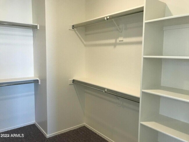 Building Photo - 10512 W Appaloosa TR