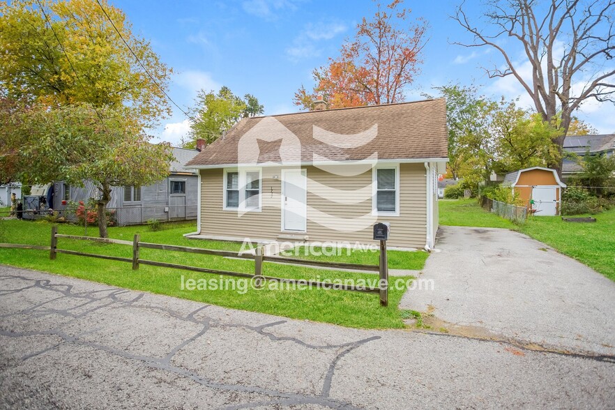 Building Photo - 1732 Sylvan Glen