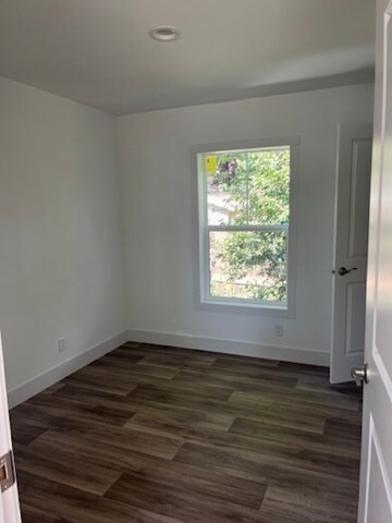 Building Photo - 800 Woodland Trl