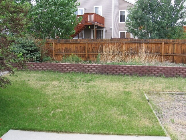 Building Photo - BRIGHT AND BEAUTIFUL 2 STORY HOME