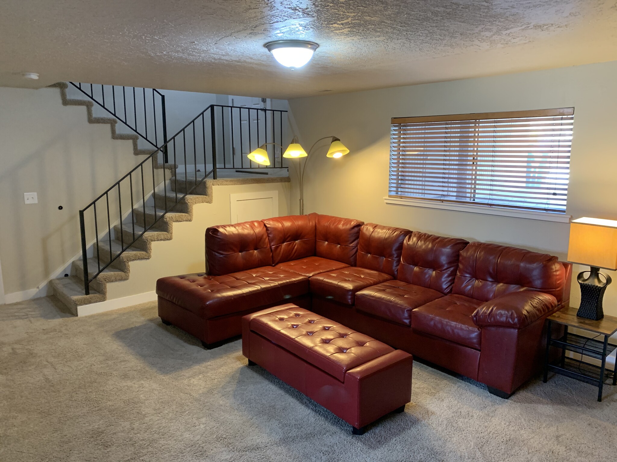 Building Photo - 1324 E 4200 S