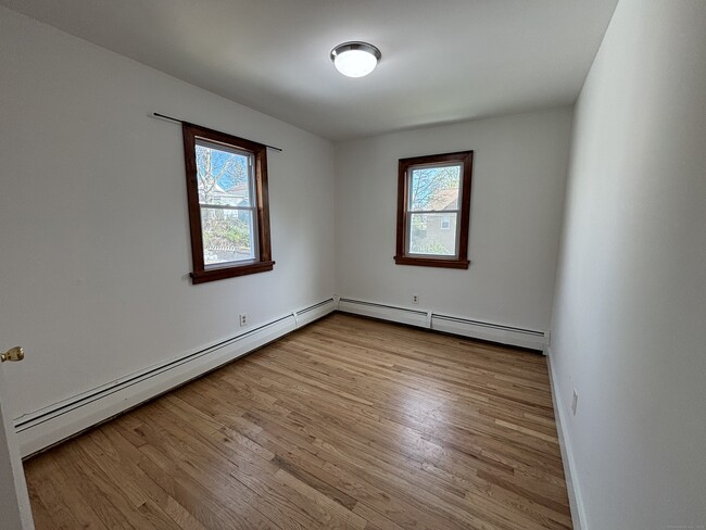 Building Photo - 123 Platt St