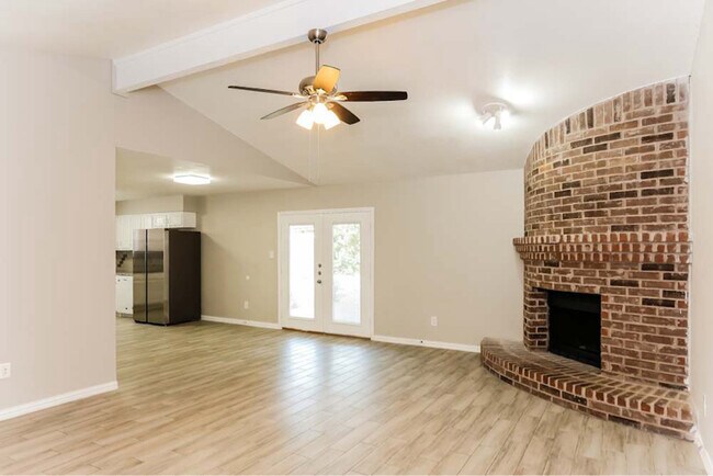 Building Photo - 6227 Hott Springs Dr