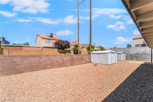 Building Photo - 5402 Tahoe Dr