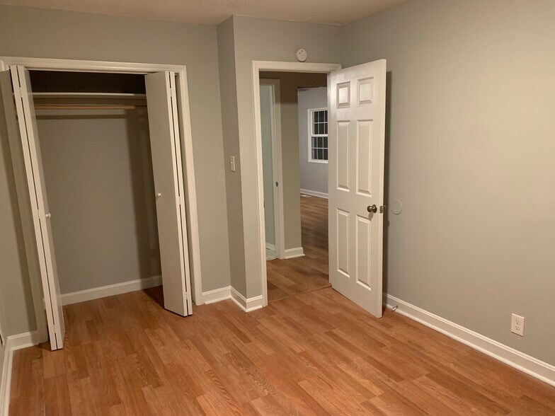 Building Photo - 629 Northway Dr