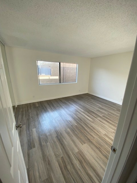 Master Bedroom.jpg - Old Mill Apartments