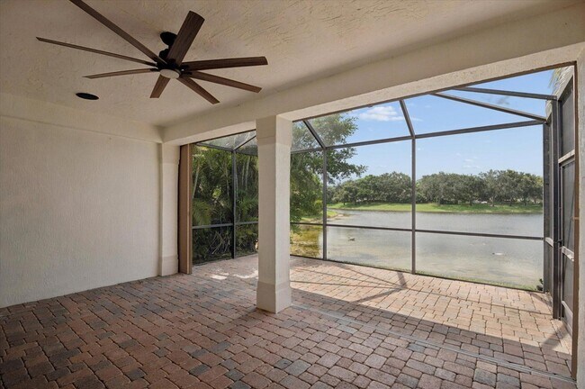 Building Photo - 11289 NW 65th Manor