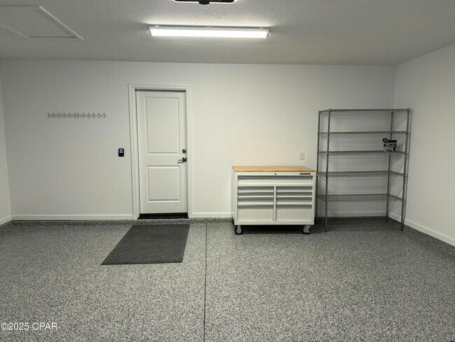 Building Photo - 8436 Dreams Float Ct