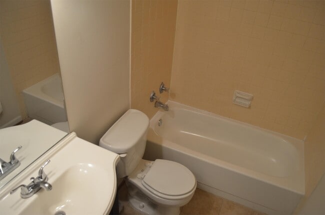 Building Photo - 3690 Arthur Ave