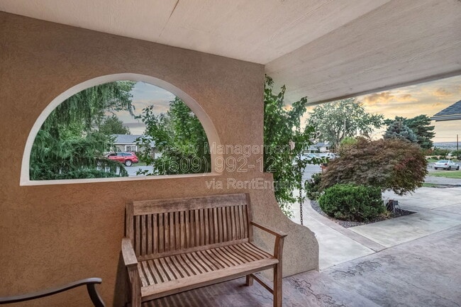 Building Photo - 3812 Rd 109