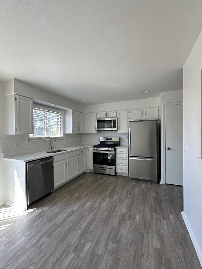 Primary Photo - 18020 E Pacific Pl