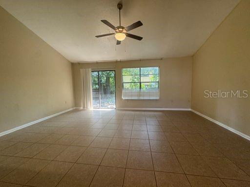 Building Photo - 4427 SW 21st Ln