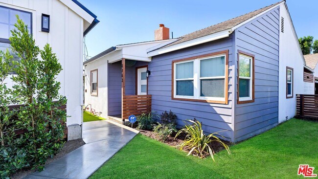 Primary Photo - 6761 Case Ave