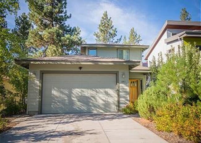 Building Photo - 19911 Alderwood Cir