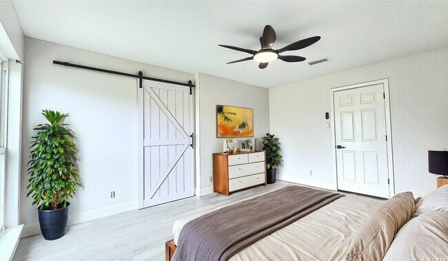 Building Photo - 403 Vance St